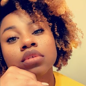 Meet your Posher, Raina